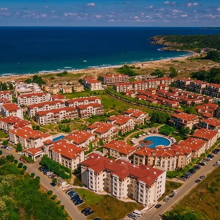 Апартамент Green Life Beach Private Apartament
