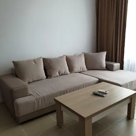 Green Life Beach Private Apartament Апартамент *